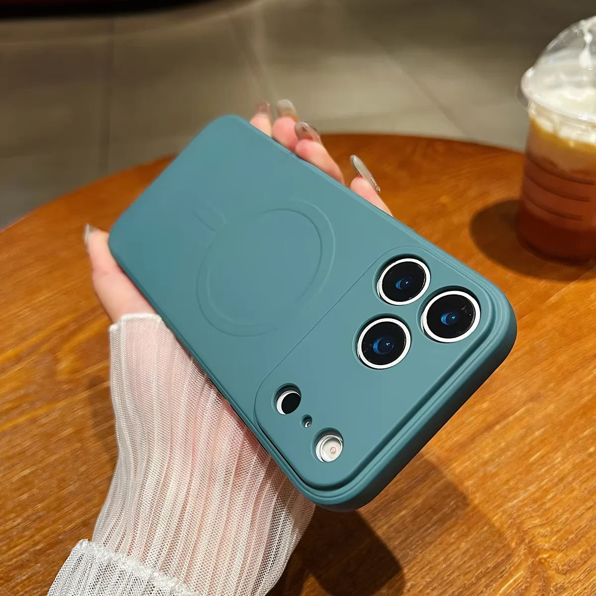 Licoers Magnetic Liquid Silicone iPhone Case With Camera Protection