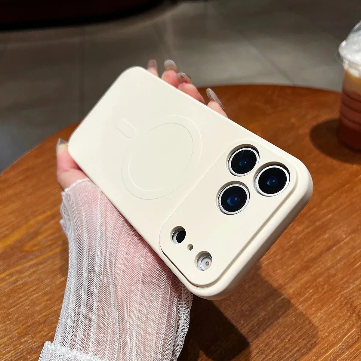 Licoers Magnetic Liquid Silicone iPhone Case With Camera Protection