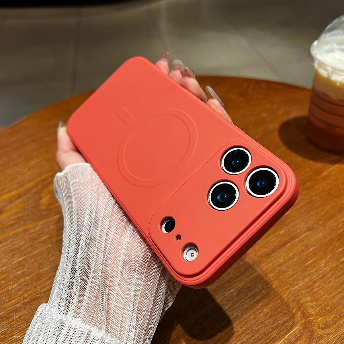 Licoers Magnetic Liquid Silicone iPhone Case With Camera Protection