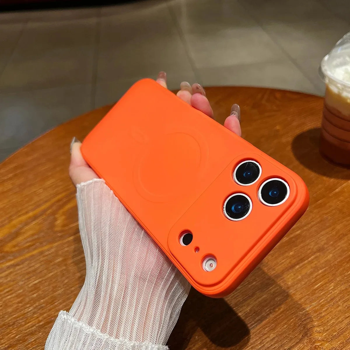 Licoers Magnetic Liquid Silicone iPhone Case With Camera Protection
