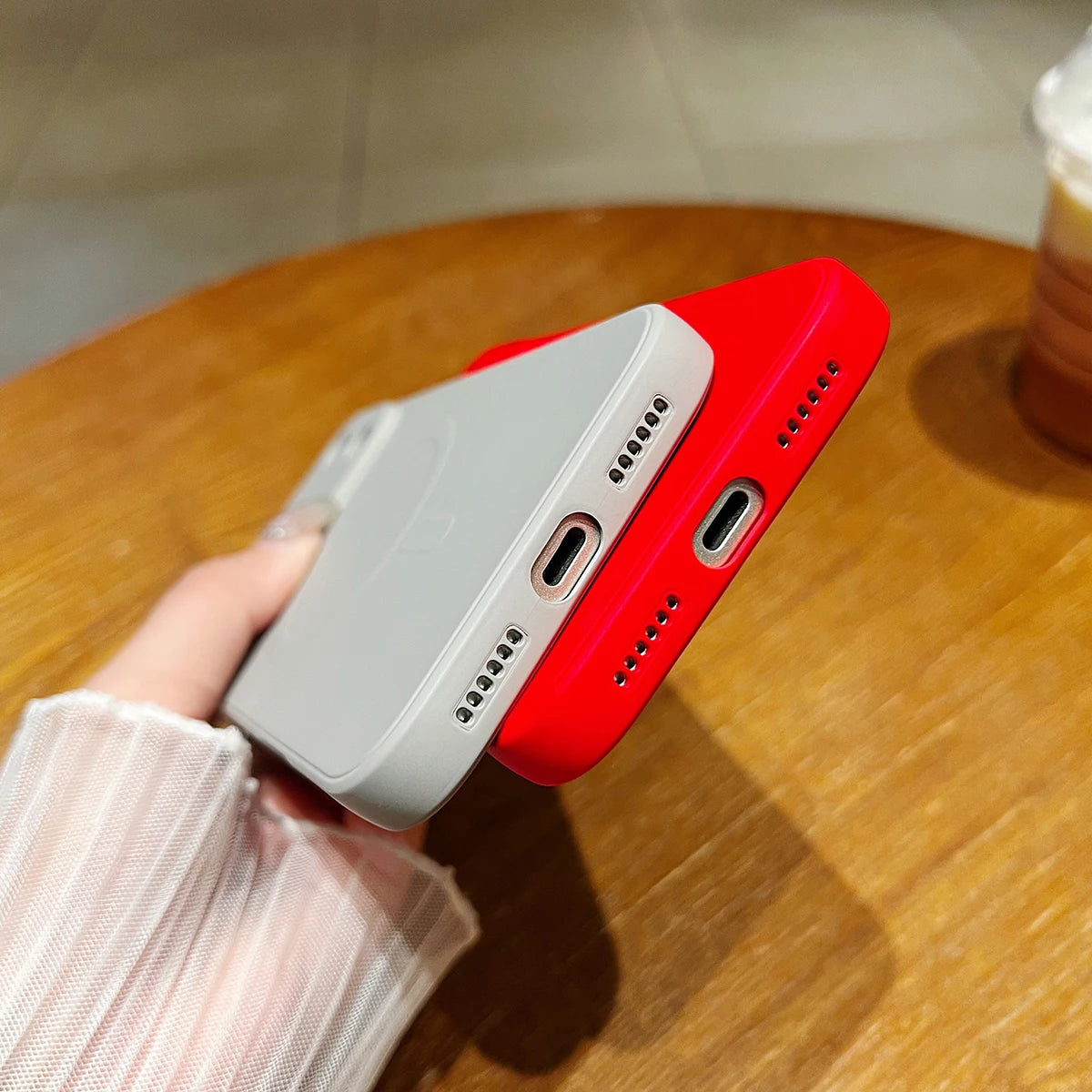 Licoers Magnetic Liquid Silicone iPhone Case With Camera Protection